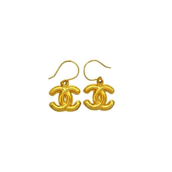 CHANEL Vintage CC Logo Coco Large Diamond Shape Earrings  CHANEL Vintage Gold Logo Earrings